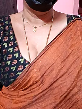 ananya956 online show from October 2025 01:22:01 AM