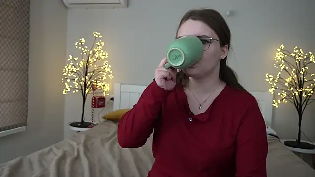 MagicPeachh  online show from January 2025 09:30:02 AM