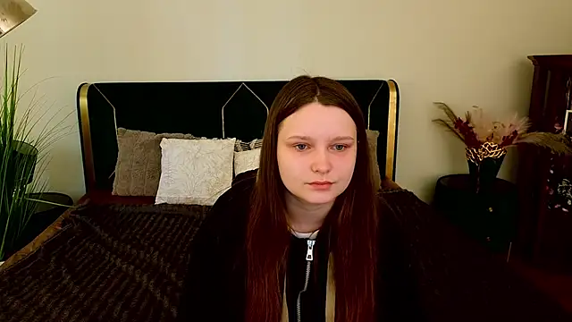 MagicPeachh  online show from March 2026 07:37:02 AM