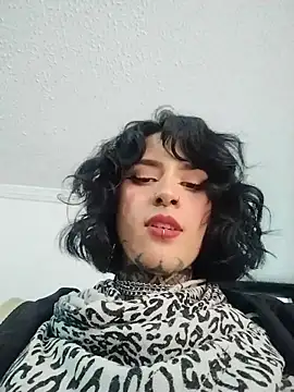 taaylor33 online show from February 2026 08:38:02 PM