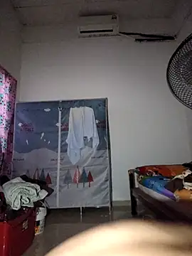 Snapshot of LiuQianXi5726 chatting on January 2025 09:48:01 AM LiuQianXi5726 online show from January 2025 09:48:01 AM