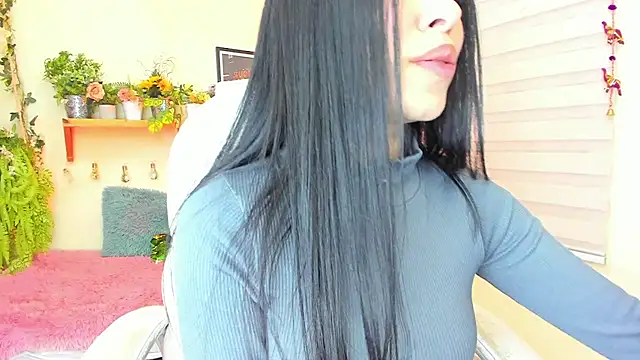 Snapshot of Starliee__ chatting on January 2025 11:35:01 PM Starliee online show from January 2025 11:35:01 PM