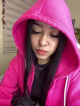 Snapshot of Starliee__ chatting on February 2025 11:59:01 PM Starliee online show from February 2025 11:59:01 PM