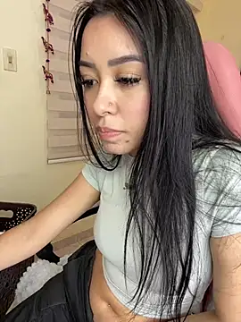 Snapshot of Starliee__ chatting on March 2025 11:31:01 PM Starliee online show from March 2025 11:31:01 PM