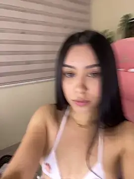 Snapshot of Starliee__ chatting on May 2026 12:37:01 AM Starliee online show from May 2026 12:37:01 AM