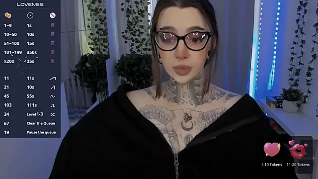 Snapshot of Dixi_Pixi_ chatting on May 2026 05:35:02 AM Dixi Pixi online show from May 2026 05:35:02 AM