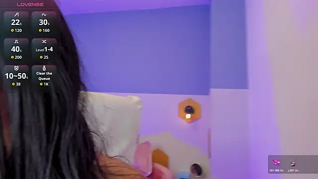 Chloe fischer  online show from March 2026 03:26:01 PM