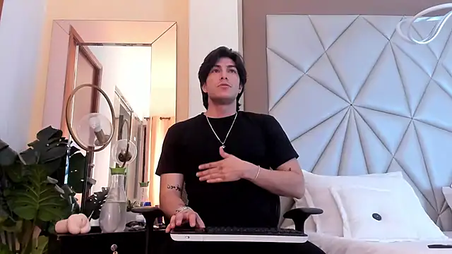 Snapshot of Karimferrer chatting on January 2025 03:39:02 AM Karimferrer online show from January 2025 03:39:02 AM