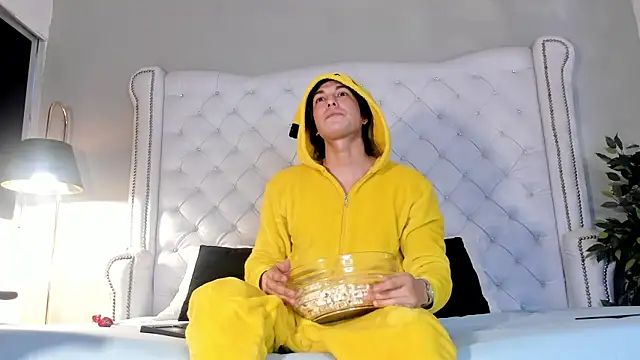 Snapshot of Karimferrer chatting on November 2025 09:21:02 PM Karimferrer online show from November 2025 09:21:02 PM