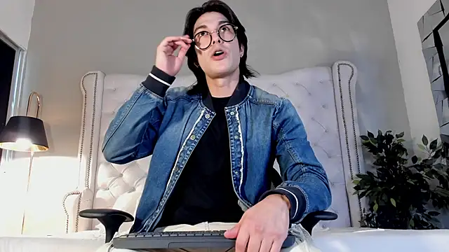 Snapshot of Karimferrer chatting on November 2025 07:29:02 PM Karimferrer online show from November 2025 07:29:02 PM