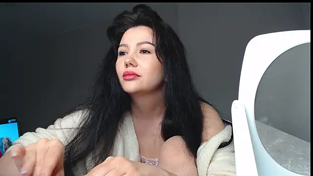 Snapshot of AlexaCruze chatting on September 2025 07:19:02 PM AlexaCruze online show from September 2025 07:19:02 PM