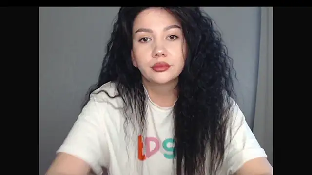 Snapshot of AlexaCruze chatting on October 2025 03:12:02 PM AlexaCruze online show from October 2025 03:12:02 PM