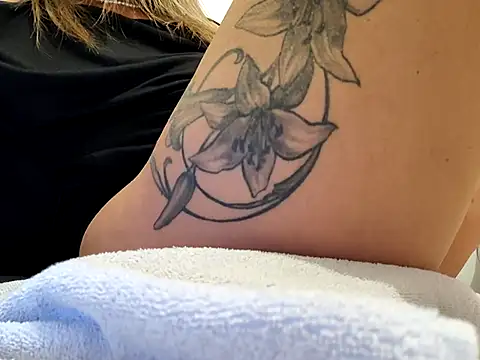 sweethotmilf888 online show from November 2025 09:31:01 AM