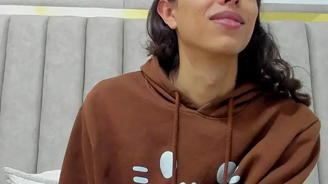 FreyaMoller online show from October 2025 07:19:02 PM