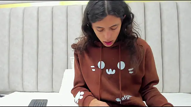 FreyaMoller online show from February 2026 06:56:01 PM