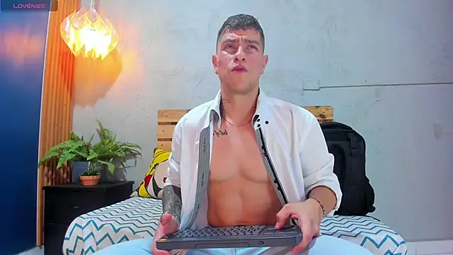 Snapshot of french_sexx chatting on February 2025 01:21:01 AM french sexx online show from February 2025 01:21:01 AM