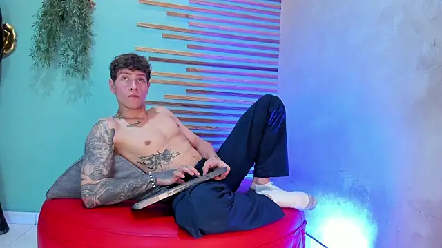 Snapshot of french_sexx chatting on November 2025 07:34:01 PM french sexx online show from November 2025 07:34:01 PM