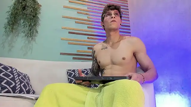 Snapshot of french_sexx chatting on November 2025 07:45:02 PM french sexx online show from November 2025 07:45:02 PM