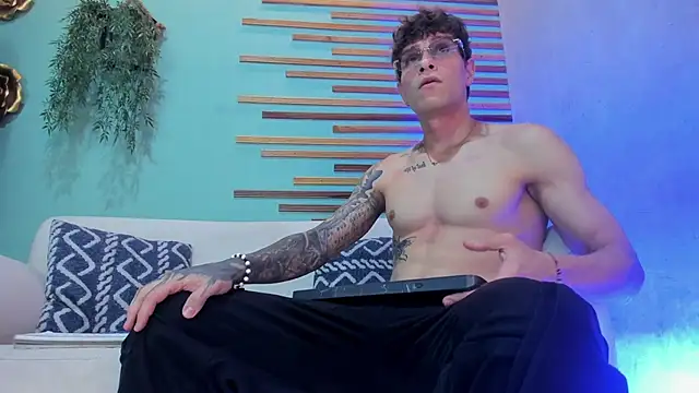 Snapshot of french_sexx chatting on November 2025 07:25:02 PM french sexx online show from November 2025 07:25:02 PM