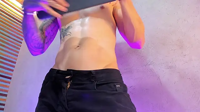 Snapshot of french_sexx chatting on December 2025 07:31:01 PM french sexx online show from December 2025 07:31:01 PM