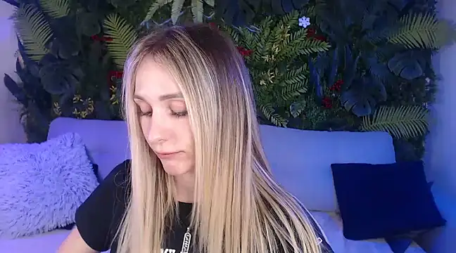 Horny Blond online show from March 2025 09:18:02 AM