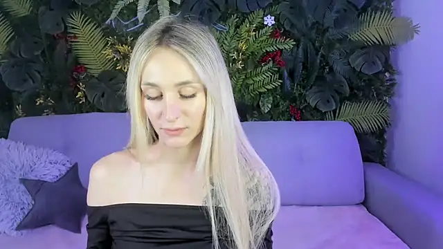 Horny Blond online show from October 2025 08:04:02 AM