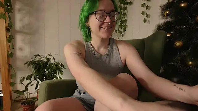 alisahug online show from December 2024 05:55:02 AM