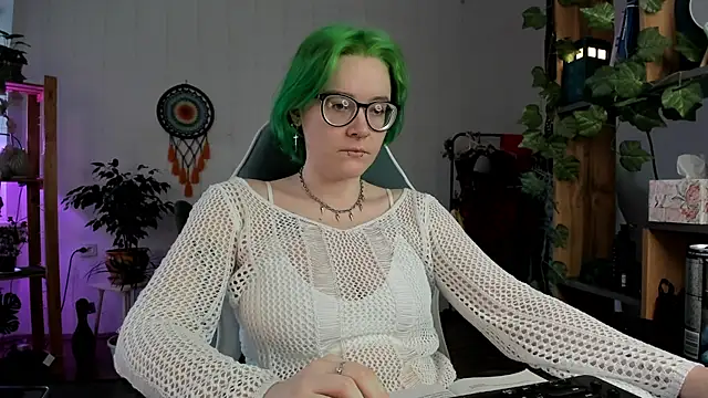 alisahug online show from February 2025 04:21:02 AM