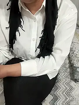 Snapshot of _Sahra_ chatting on November 2025 05:12:01 PM Sahra online show from November 2025 05:12:01 PM