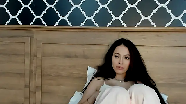 Snapshot of Amber_Rush_ chatting on March 2025 02:08:01 AM Amber Rush  online show from March 2025 02:08:01 AM