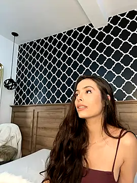 Snapshot of Amber_Rush_ chatting on October 2025 11:18:02 PM Amber Rush  online show from October 2025 11:18:02 PM