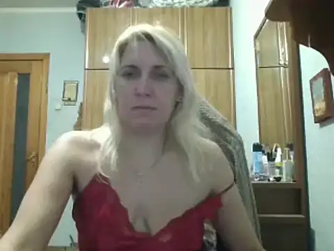 IrinaB1 online show from December 2025 09:33:01 PM