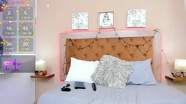 CristalLoren online show from December 2025 06:58:01 PM