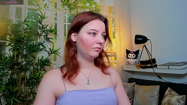 pretty little thing online show from February 2026 05:33:01 PM