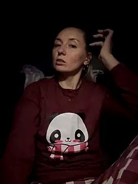 Snapshot of Crazy-Rosa chatting on October 2025 02:15:02 PM Crazy-Rosa online show from October 2025 02:15:02 PM