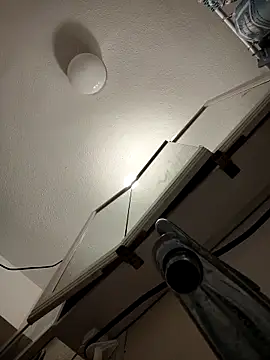 Gillygilly76 online show from October 2025 11:18:01 PM