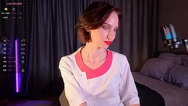 GeraTender1 online show from October 2025 05:24:02 PM