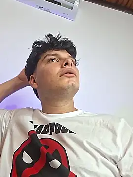  Ottis  online show from October 2025 03:54:02 AM