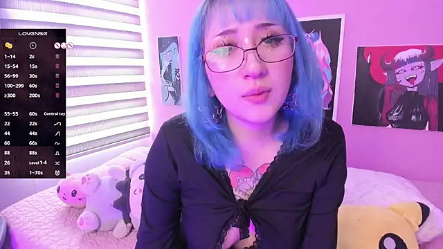 Snapshot of Miwa_violet chatting on February 2025 07:47:02 PM Miwa violet online show from February 2025 07:47:02 PM