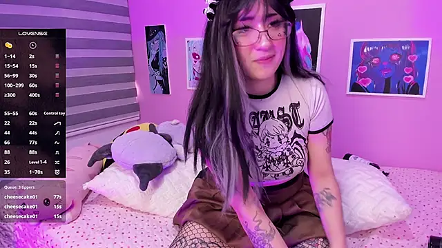Snapshot of Miwa_violet chatting on March 2025 10:31:02 PM Miwa violet online show from March 2025 10:31:02 PM