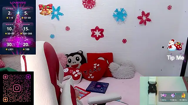 Snapshot of sweetlittlelisa chatting on December 2024 07:32:02 PM sweetlittlelisa online show from December 2024 07:32:02 PM