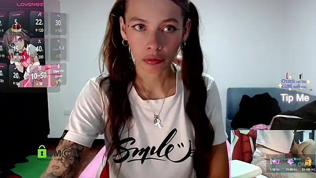 Snapshot of sweetlittlelisa chatting on March 2025 08:27:01 PM sweetlittlelisa online show from March 2025 08:27:01 PM