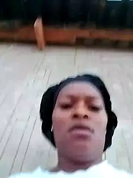 Snapshot of lovelyassbitch chatting on January 2025 04:07:01 PM lovelyassbitch online show from January 2025 04:07:01 PM