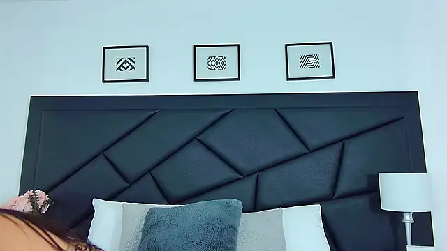 Snapshot of SophieCarther chatting on February 2025 04:04:01 PM SophieCarther online show from February 2025 04:04:01 PM