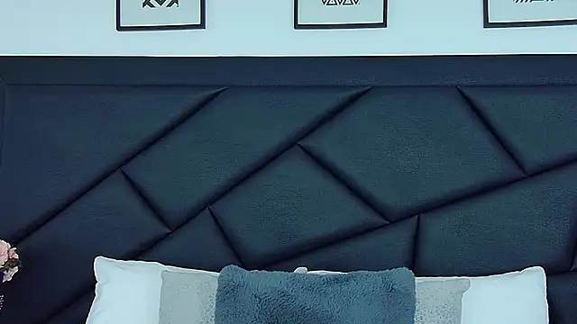 Snapshot of SophieCarther chatting on February 2025 12:55:01 PM SophieCarther online show from February 2025 12:55:01 PM