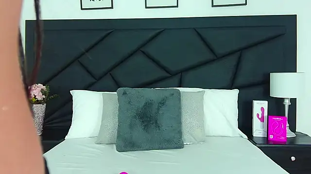 Snapshot of SophieCarther chatting on March 2025 04:45:01 PM SophieCarther online show from March 2025 04:45:01 PM