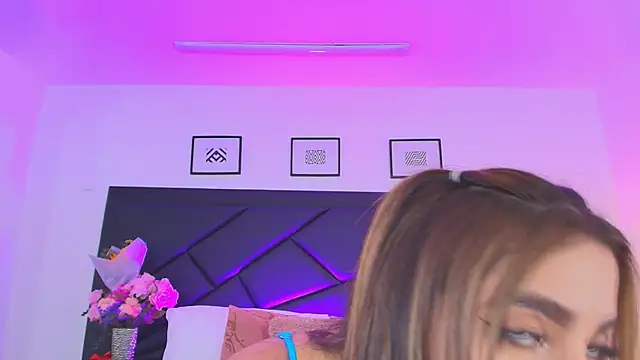 Snapshot of SophieCarther chatting on September 2025 12:08:02 PM SophieCarther online show from September 2025 12:08:02 PM