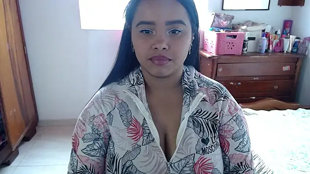 Snapshot of AINARA__STONE chatting on December 2024 08:28:02 PM AINARA STONE online show from December 2024 08:28:02 PM