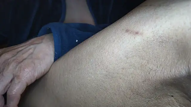 Snapshot of hidenyan02 chatting on March 2025 03:45:02 PM hidenyan02 online show from March 2025 03:45:02 PM