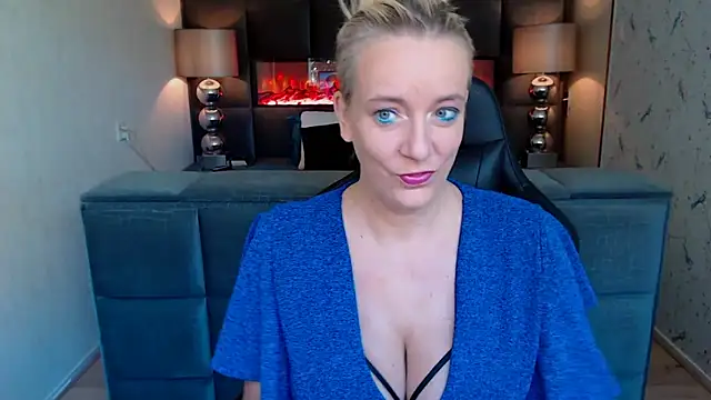 Wendysexyx online show from September 2025 08:46:02 AM